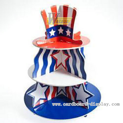 American flag style cardboard cupcake holder