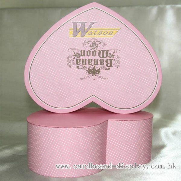 Heart-shaped paper packing gift box