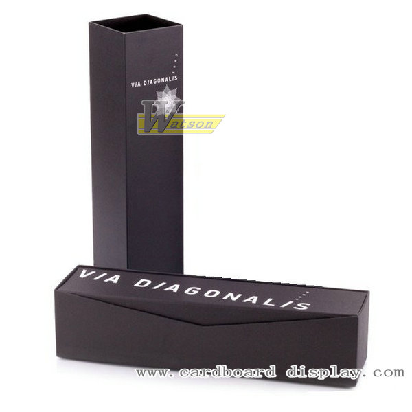 Paper wine box with sliding sleeve