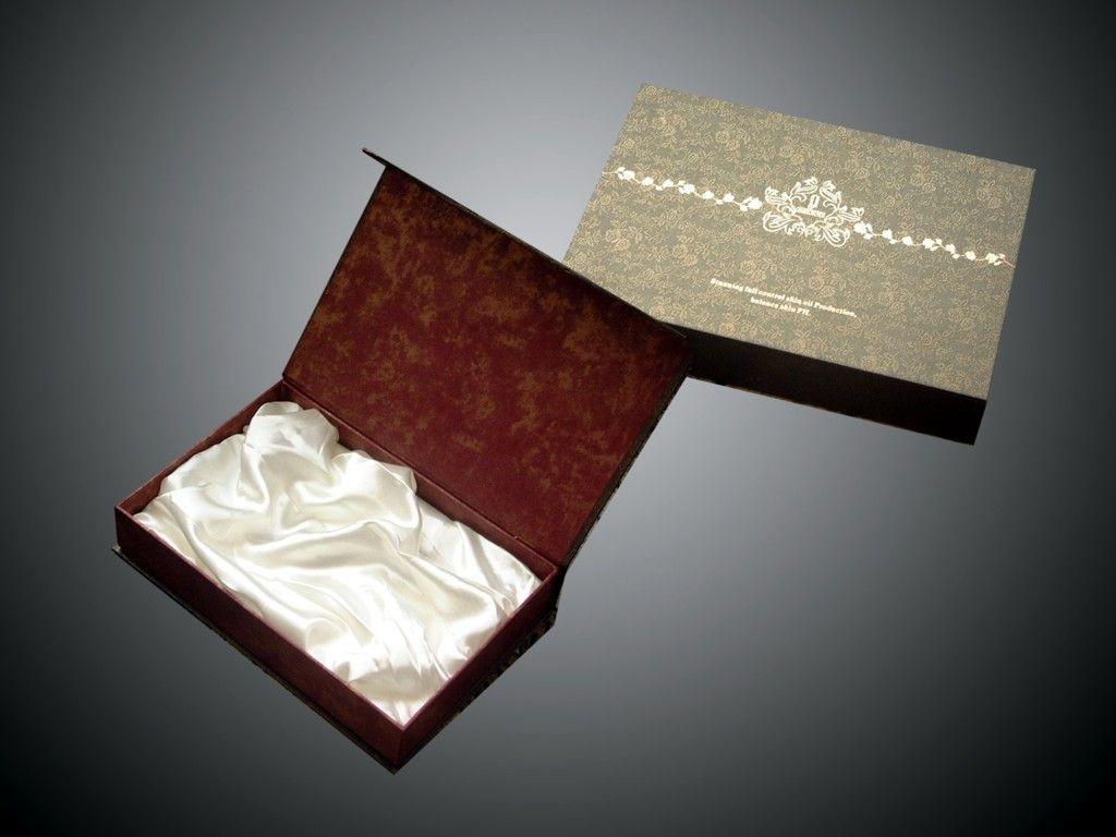 Magnetice lock paper box